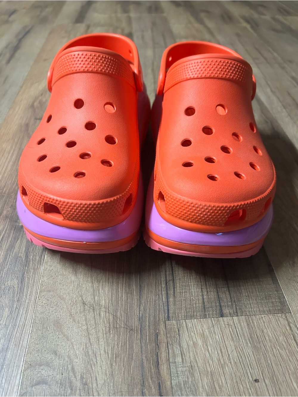 Crocs Mega Crush Clog Woman’s 8 Red Pink Platform Rare Spring - Picture 2 of 7
